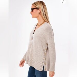 Tuckernuck Wool Marled Cream Meyers Cardigan size XS Women's Gold Buttons V-neck